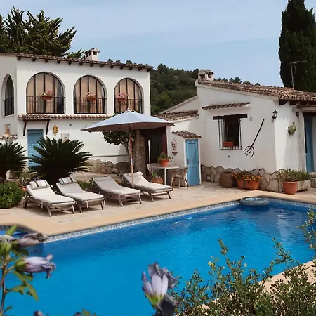 ベッド・アンド・ブレックファスト Casa Llibertat Boutique With 4*