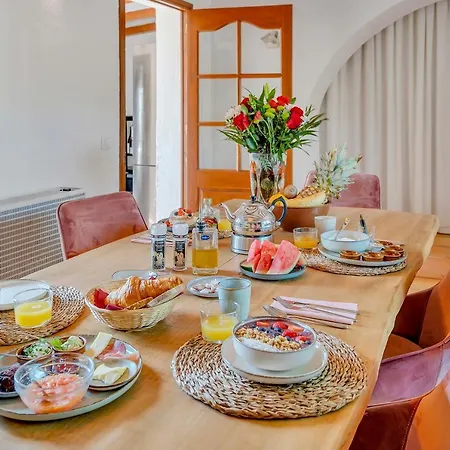 Casa Llibertat Boutique With Bed & Breakfast