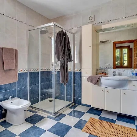 Casa Llibertat Boutique With Bed & Breakfast Lliber