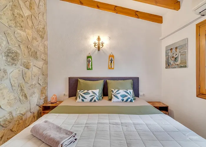 Casa Llibertat Boutique With 4* Lliber